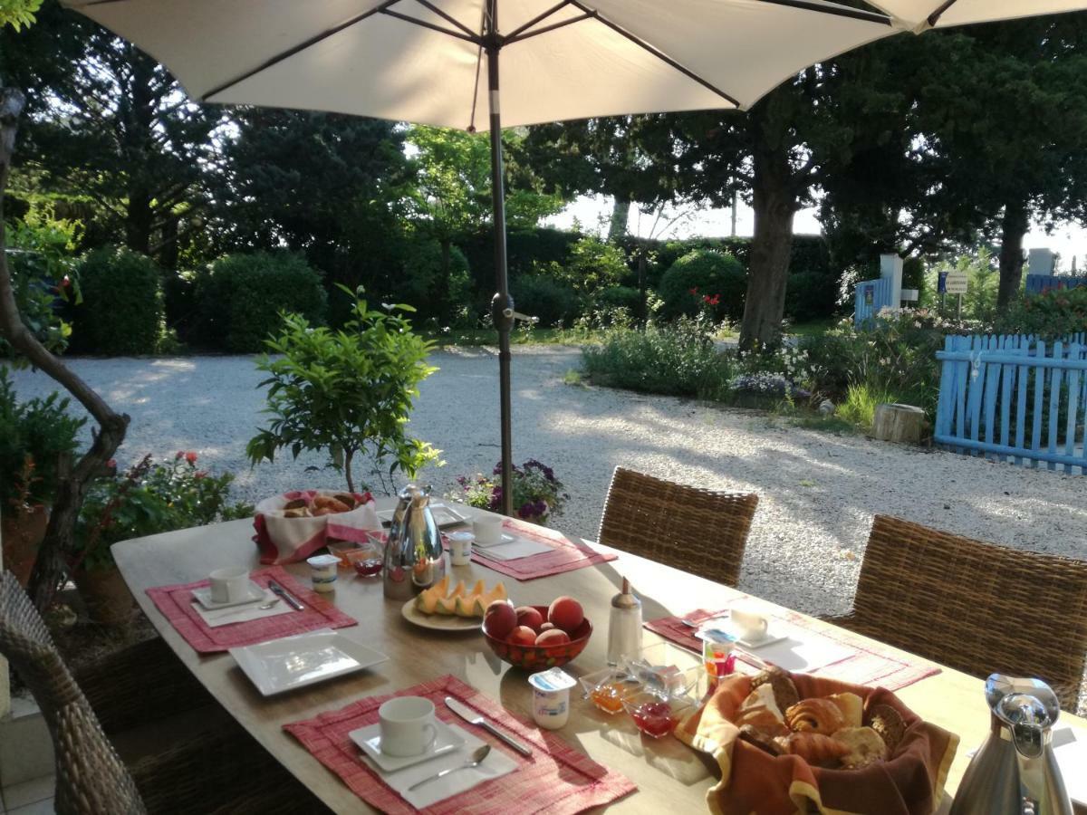 La Luberonne Bed & Breakfast Lourmarin Exterior photo